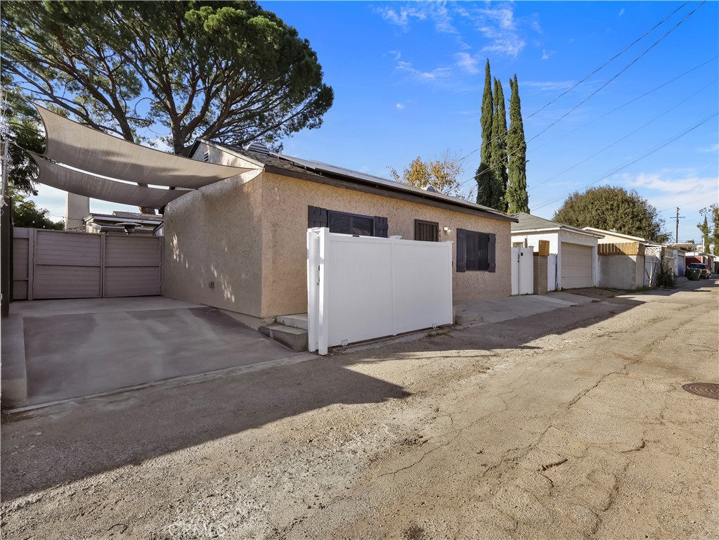 8828 Chimineas Avenue Northridge, CA 91325 - Photo 28 of 30