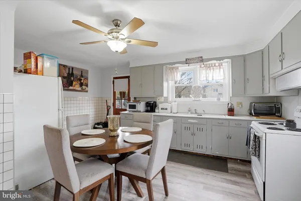 $374,900 | 1937 Hoffmansville Road, Frederick, PA 19435