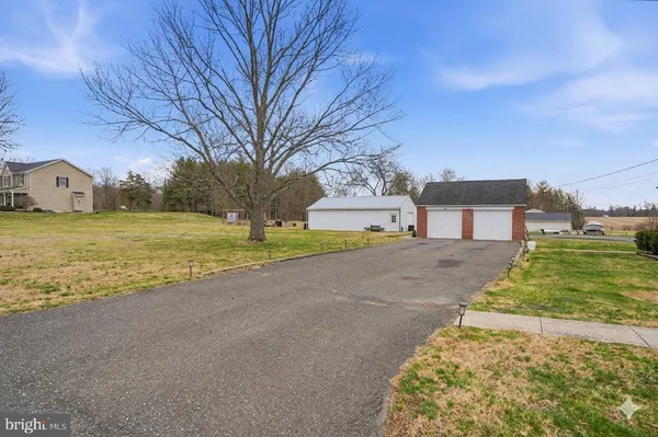 $374,900 | 1937 Hoffmansville Road, Frederick, PA 19435