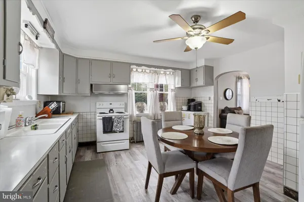 $374,900 | 1937 Hoffmansville Road, Frederick, PA 19435