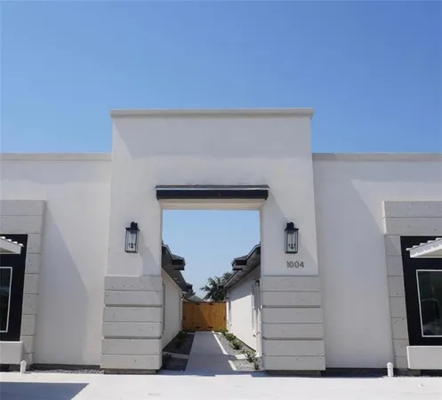 a view of entryway and hall