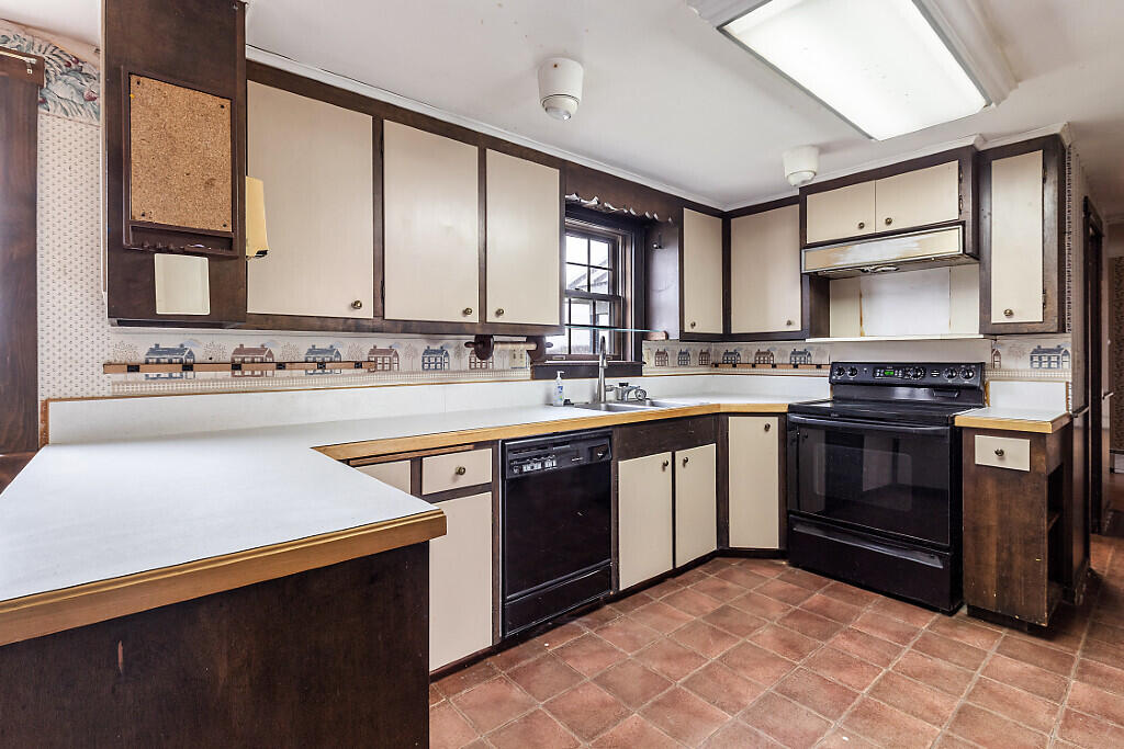 39 Joy Road Fairfield, ME 04937 - Photo 14 of 59 23_BP5A0498_DxO_mls