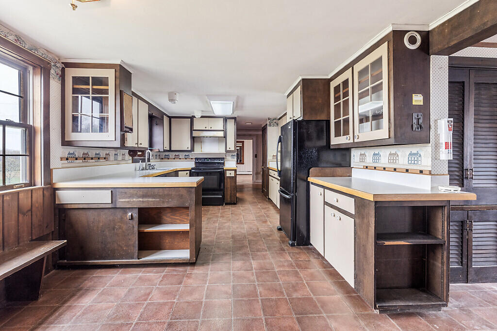 39 Joy Road Fairfield, ME 04937 - Photo 15 of 59 21_BP5A0492_DxO_mls