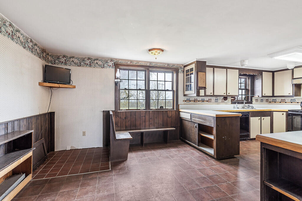 39 Joy Road Fairfield, ME 04937 - Photo 19 of 59 20_BP5A0489_DxO_mls