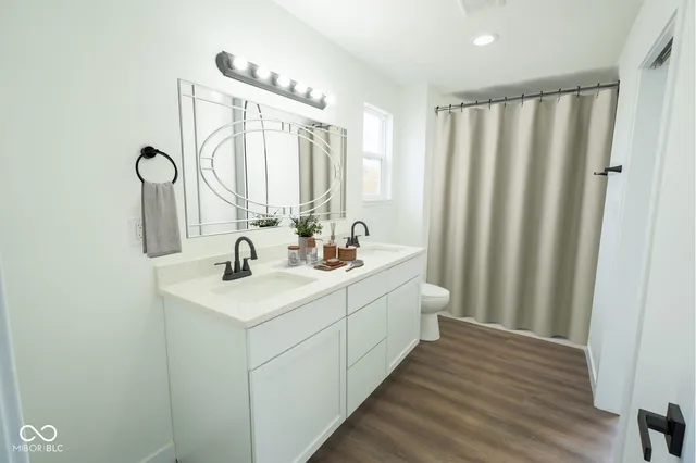 $1,750 | 1018 North 10th Street, Elwood, IN 46036