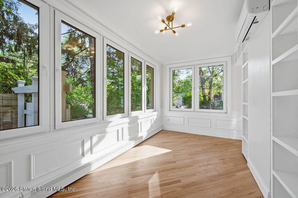 55 Wadsworth Road Staten Island, NY 10305 - Photo 17 of 47 55-wadsworth-rd-17
