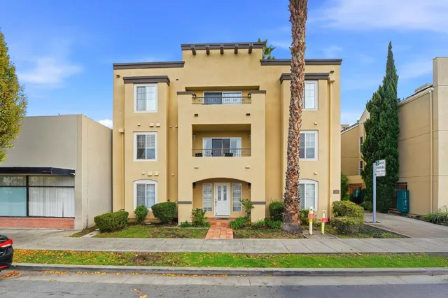 $849,000 | 134 Carroll Street, Unit 202, Sunnyvale, CA 94086