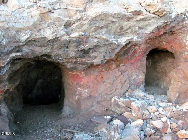 65845 Cima Road Baker, CA 92309 - Photo 32 of 57 a close up of a brick wall
