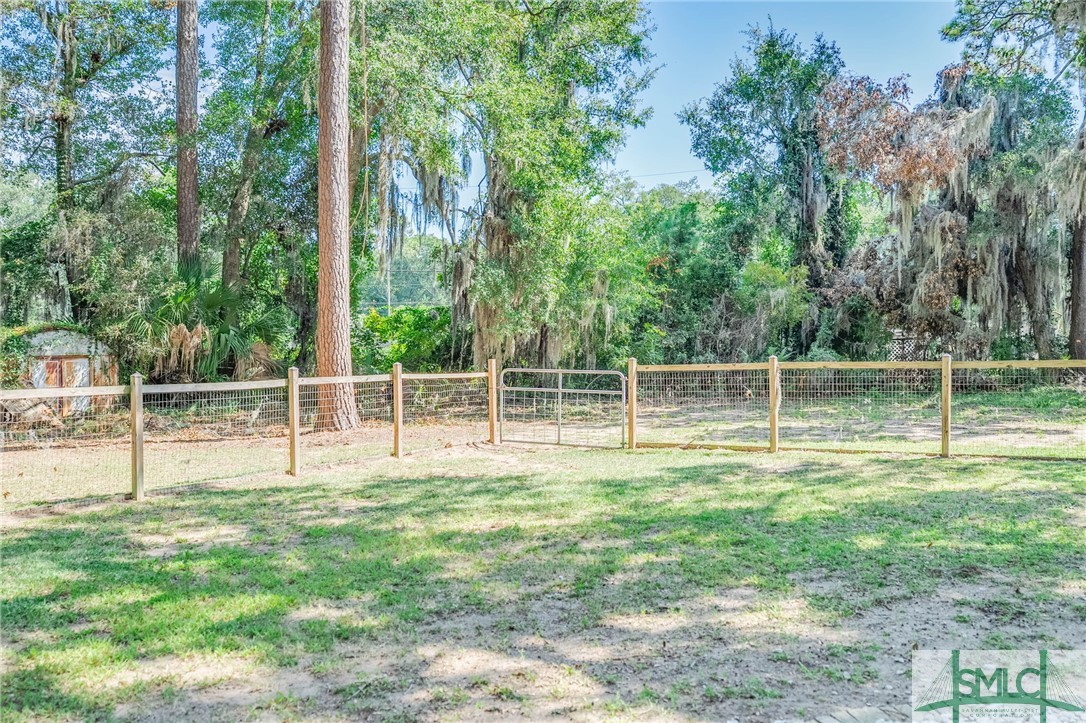 104 Carlton Road Savannah, GA 31410 - Photo 30 of 31