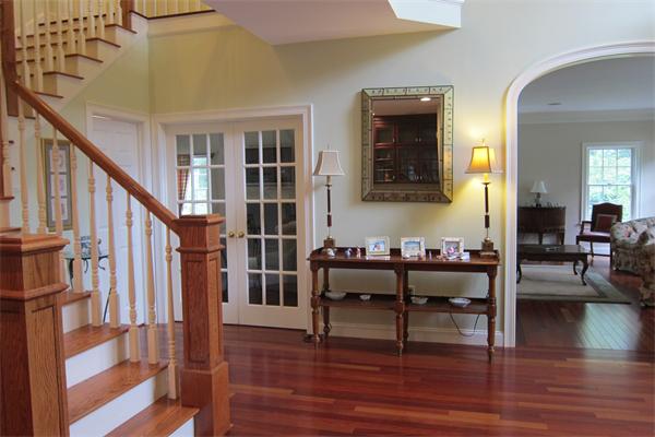 10 Greenbrier Road Manchester, MA 01944 - Photo 3 of 8 Gallery Image 3