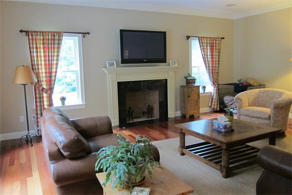 10 Greenbrier Road Manchester, MA 01944 - Photo 5 of 8 Gallery Image 5