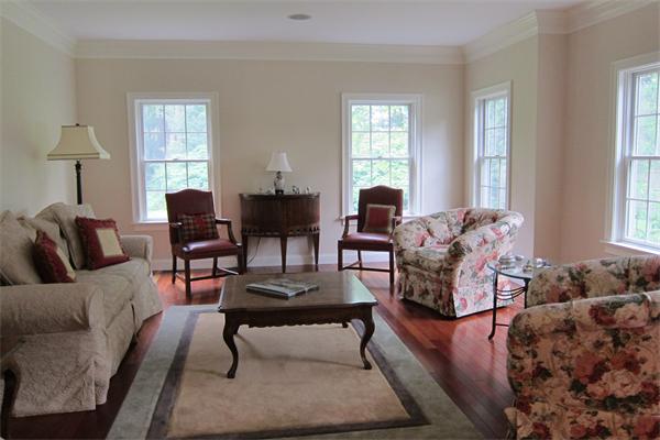 10 Greenbrier Road Manchester, MA 01944 - Photo 7 of 8 Gallery Image 7