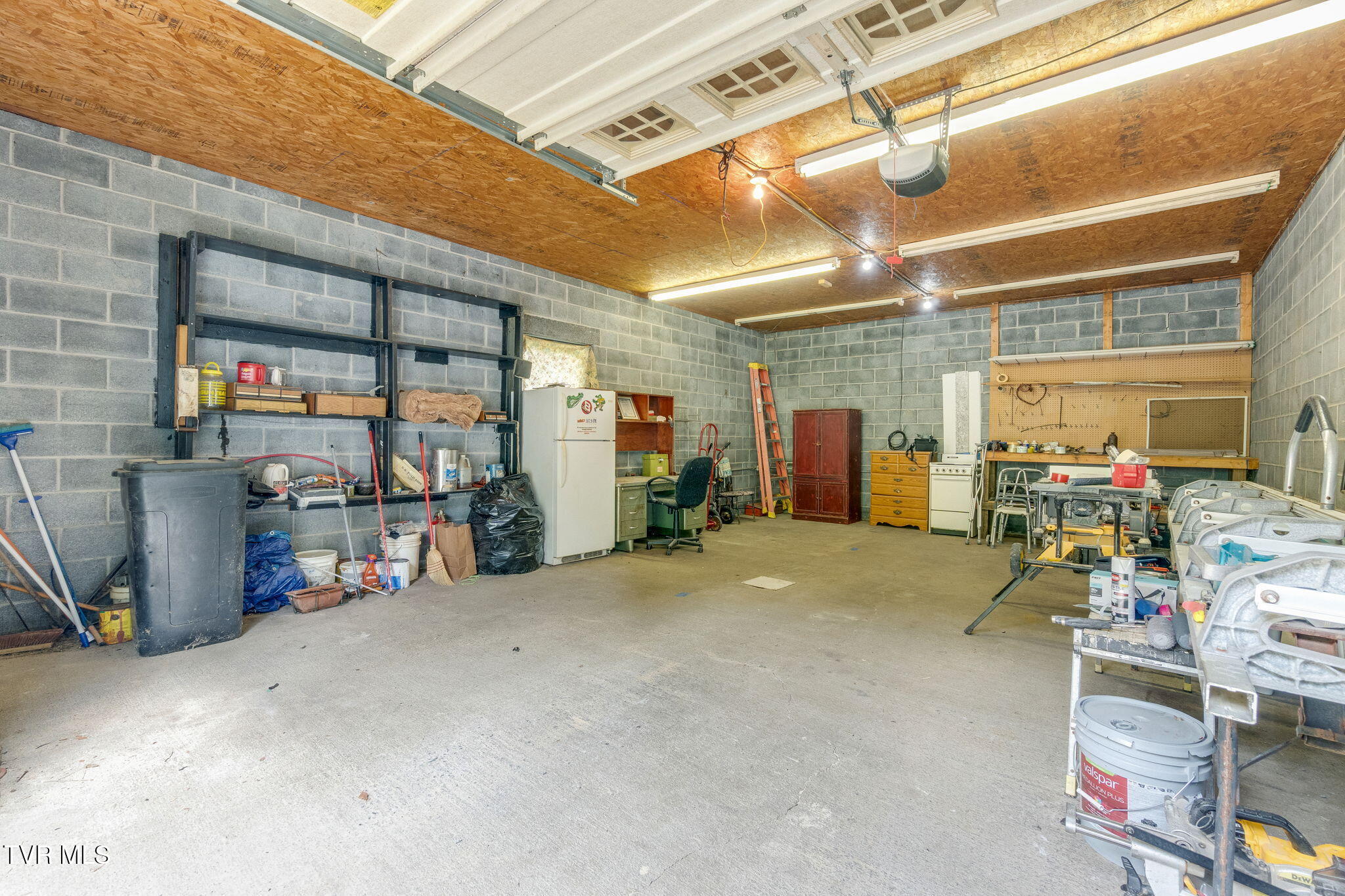 131 Russell Hill Road Elizabethton, TN 37643 - Photo 25 of 30 025