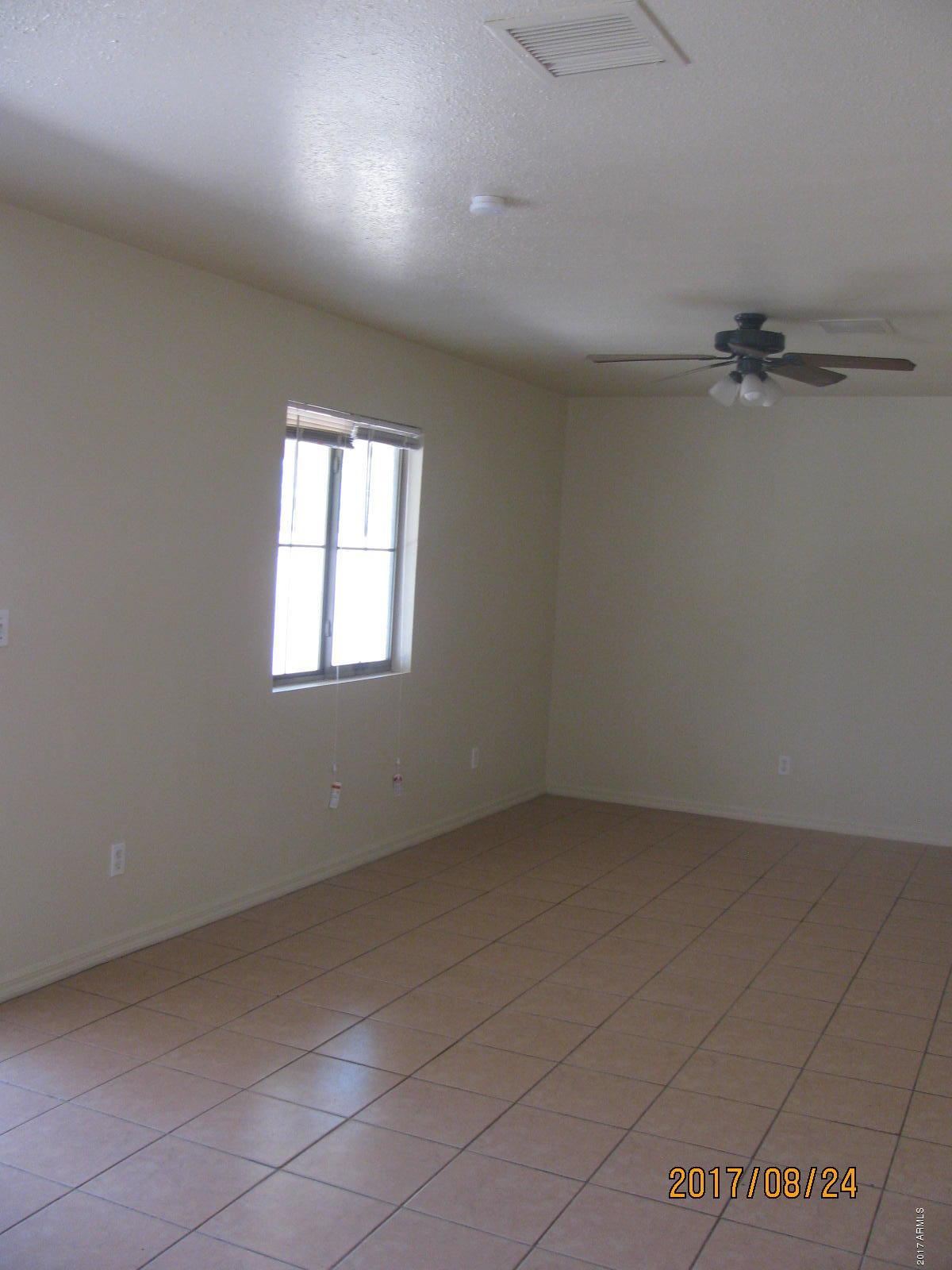 3041 West Granada Road Phoenix, AZ 85009 - Photo 11 of 26 HUGE BONUS RM