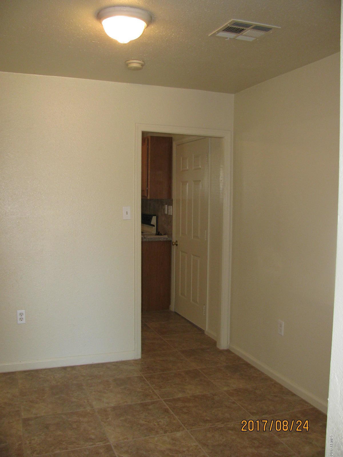 3041 West Granada Road Phoenix, AZ 85009 - Photo 14 of 26 OFFICE OR DEN