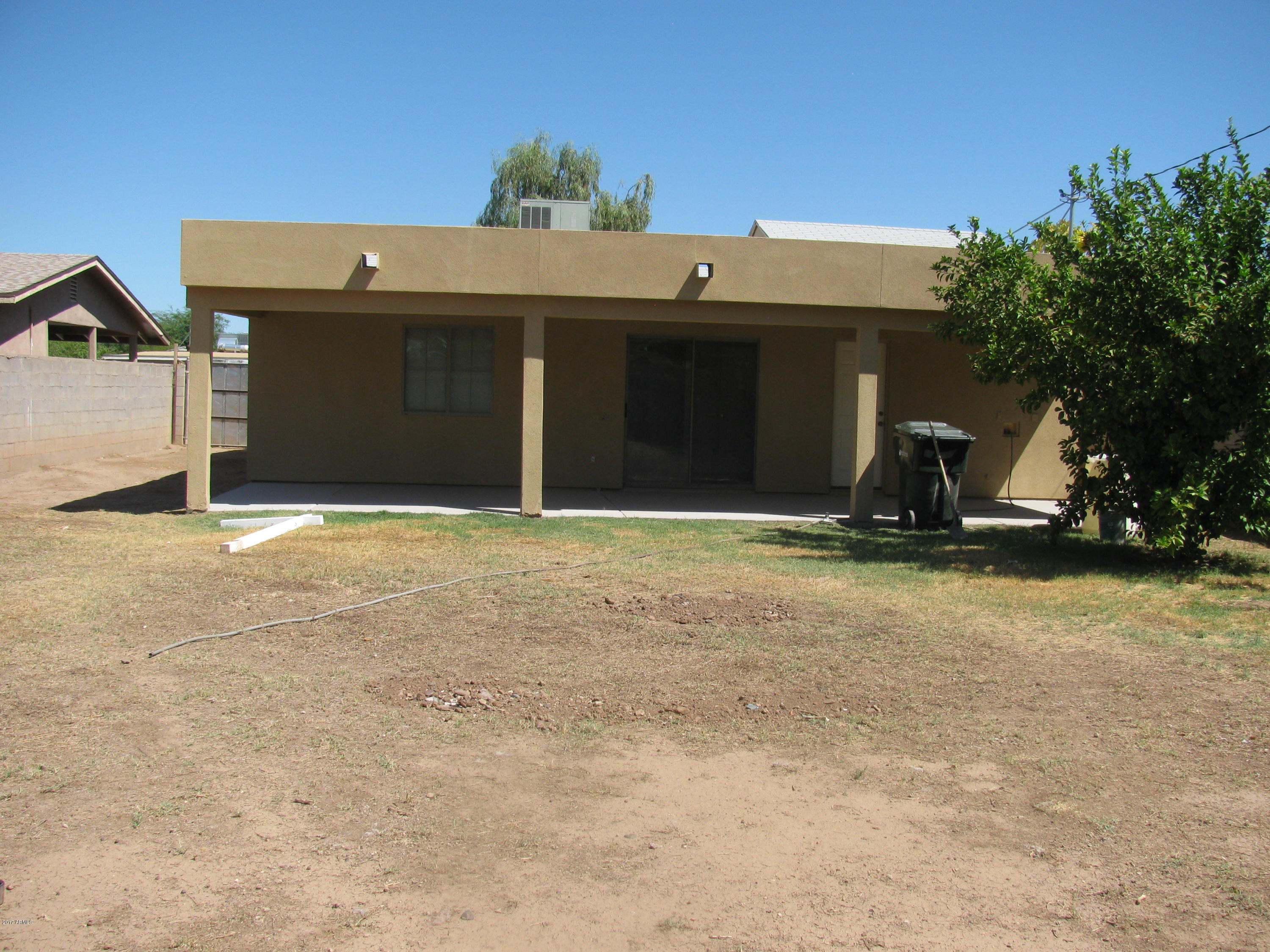 3041 West Granada Road Phoenix, AZ 85009 - Photo 24 of 26 FULL LENGTH BACK PATIO