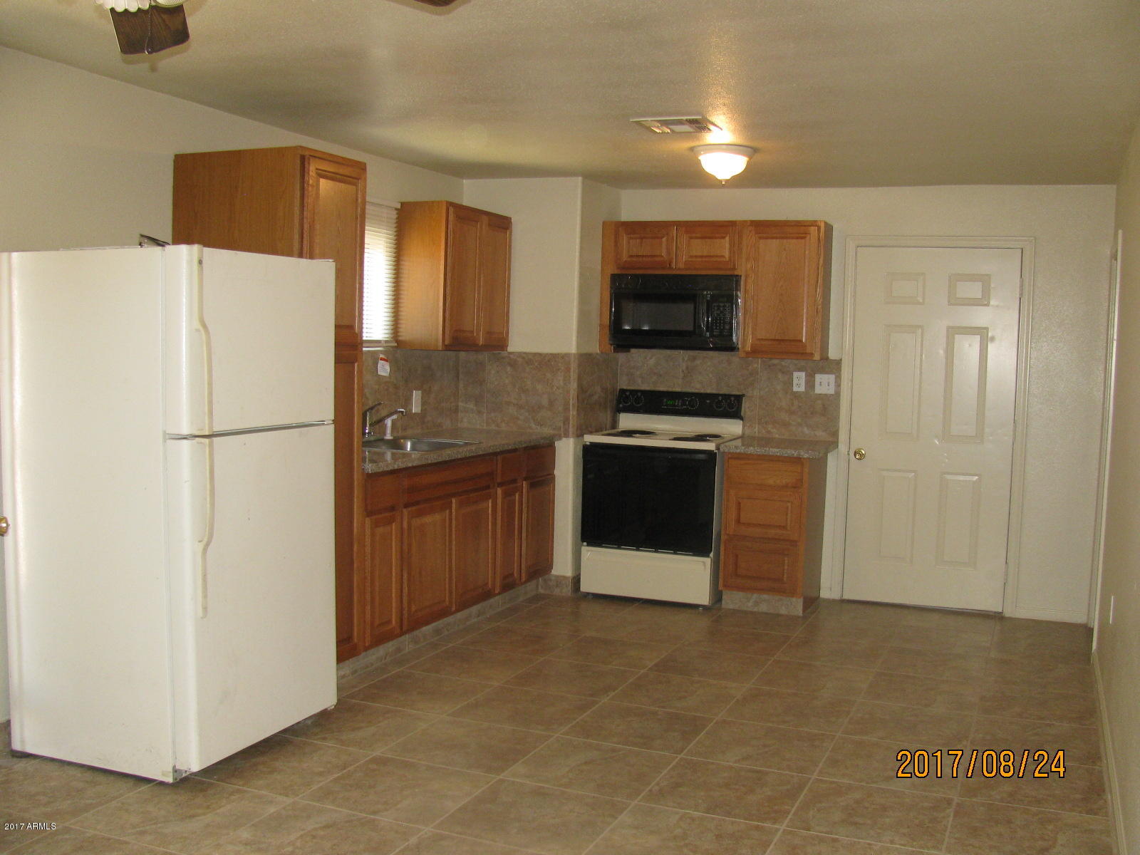 3041 West Granada Road Phoenix, AZ 85009 - Photo 5 of 26 NEW KITCHEN