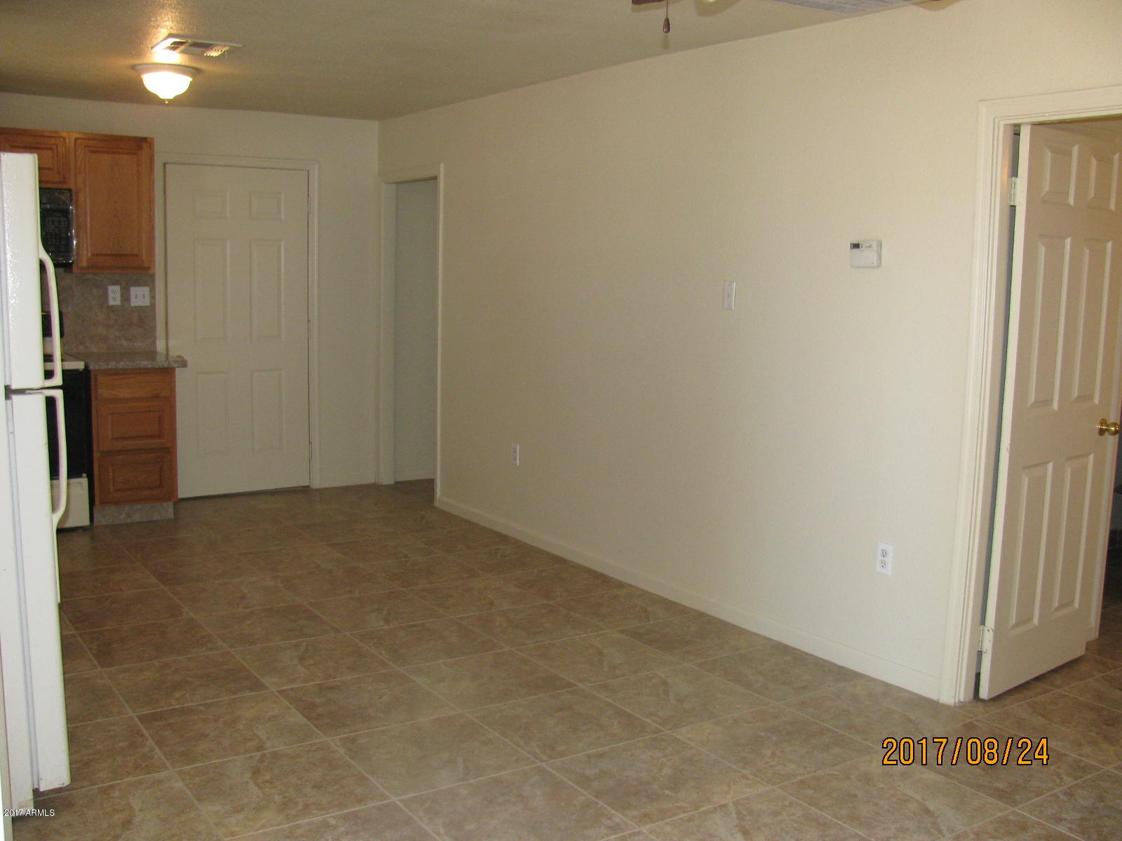 3041 West Granada Road Phoenix, AZ 85009 - Photo 8 of 26 BIG LIVING AND DINING