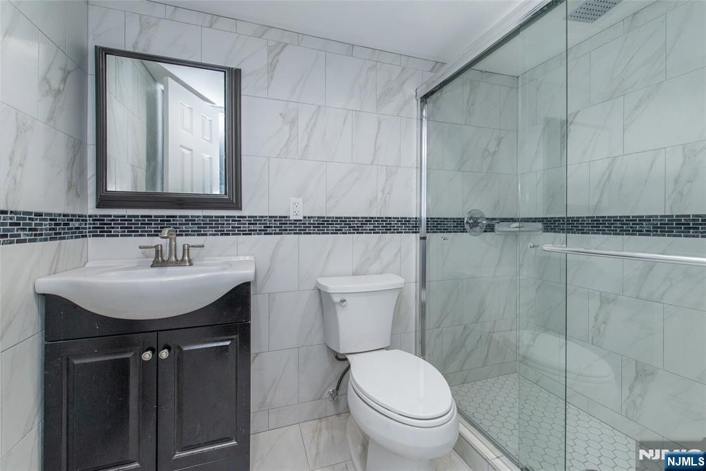 14 Grove Terrace Montclair, NJ 07042 - Photo 33 of 37