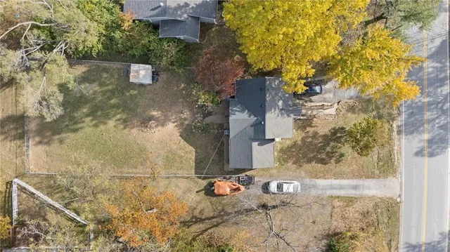 $185,000 | 2804 Northeast Parvin Road, Kansas City, MO 64117