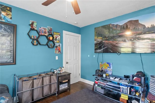 $185,000 | 2804 Northeast Parvin Road, Kansas City, MO 64117