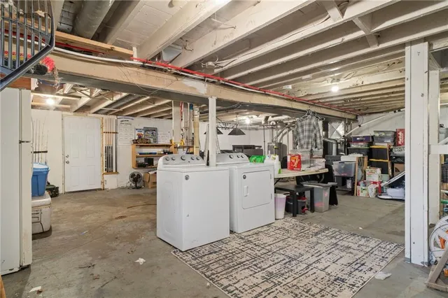 $185,000 | 2804 Northeast Parvin Road, Kansas City, MO 64117