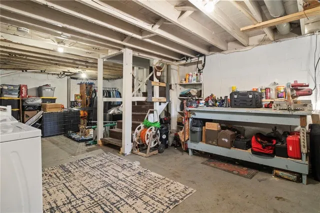 $185,000 | 2804 Northeast Parvin Road, Kansas City, MO 64117