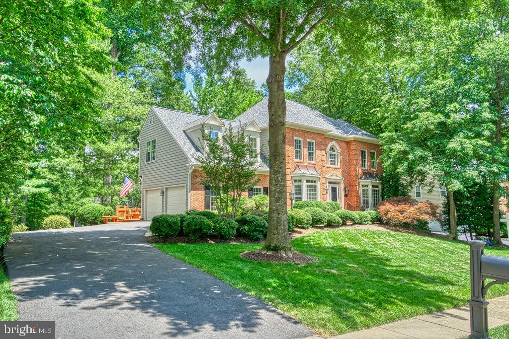 1133 Round Pebble Lane Reston, VA 20194 - Photo 2 of 31 2-CAR SIDE LOAD GARAGE