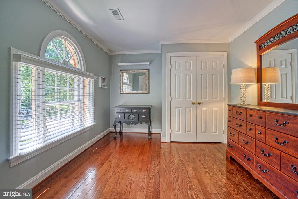 1133 Round Pebble Lane Reston, VA 20194 - Photo 14 of 31 SITTING RM OFF MASTER (or FUTURE WALK-IN CLOSET?)