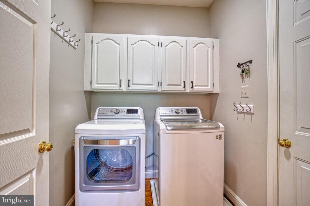 1133 Round Pebble Lane Reston, VA 20194 - Photo 21 of 31 LAUNDRY ROOM (w/d do not convey)