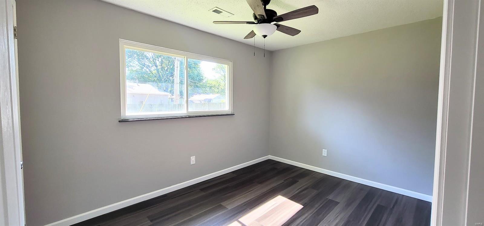 2724 Maryville Road Granite City, IL 62040 - Photo 8 of 19 Gallery Image 8