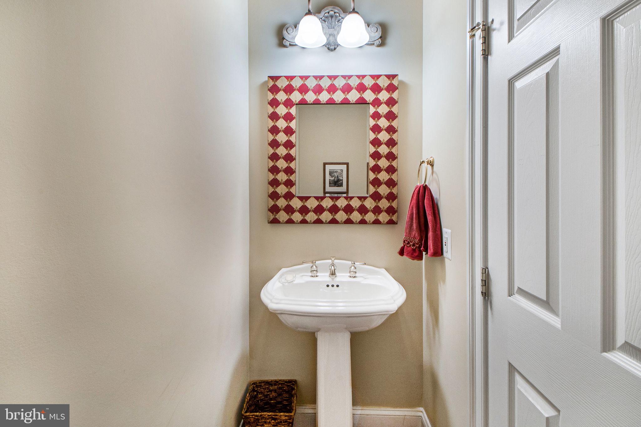 22841 West Harris Road Dickerson, MD 20842 - Photo 28 of 65 Half Bath