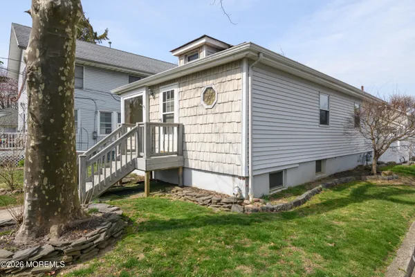 $379,900 | 61 Viola Avenue, Leonardo, NJ 07737
