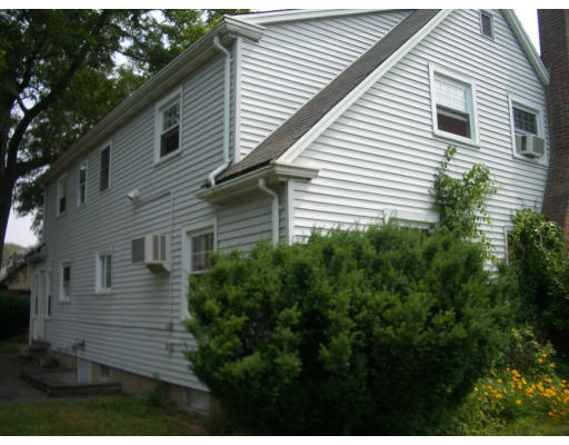 4 Gerald Road Stoneham, MA 02180 - Photo 2 of 15 Gallery Image 2