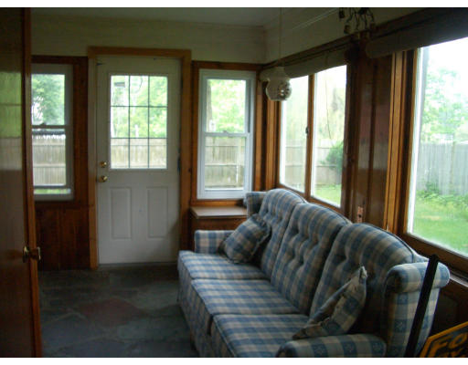 4 Gerald Road Stoneham, MA 02180 - Photo 6 of 15 Gallery Image 6