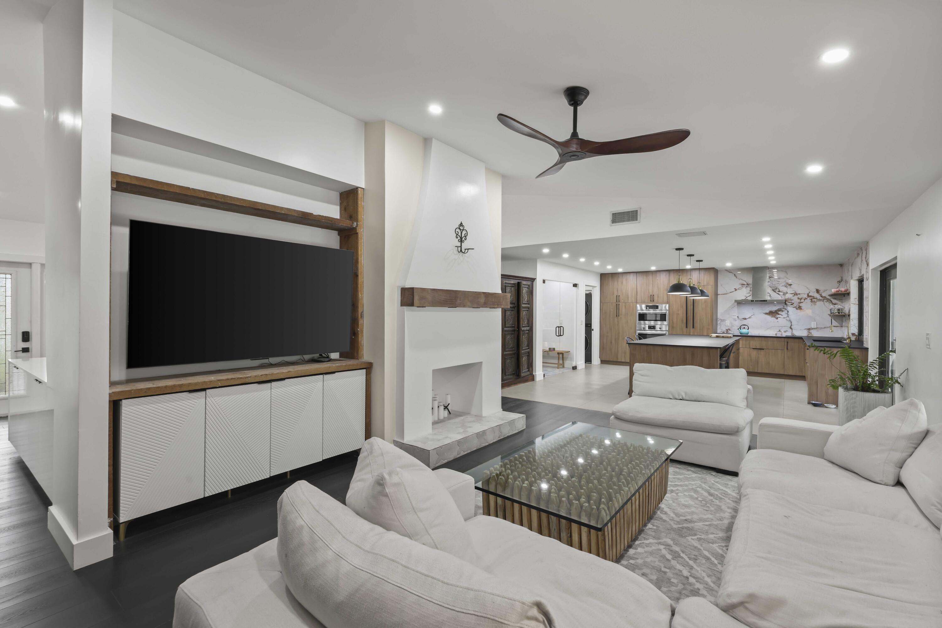 2708 Northwest 26th Circle Boca Raton, FL 33431 - Photo 3 of 24 Living Room