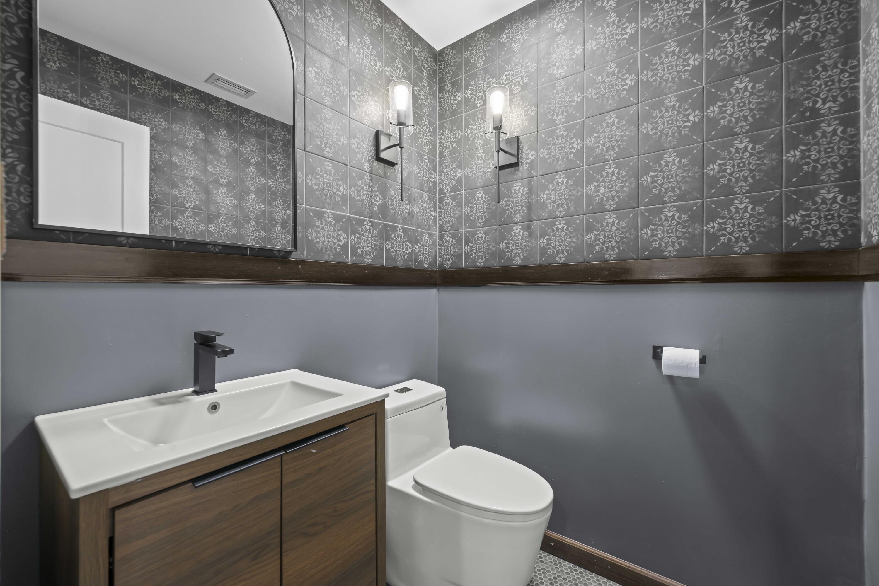 2708 Northwest 26th Circle Boca Raton, FL 33431 - Photo 9 of 24 Powder Room