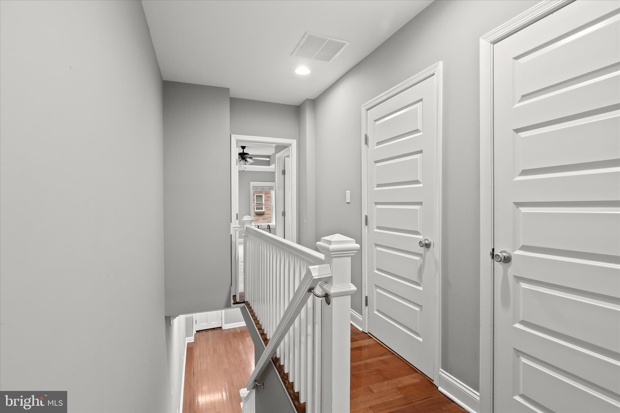 910 South Decker Avenue Baltimore, MD 21224 - Photo 17 of 60 Upper Level Landing