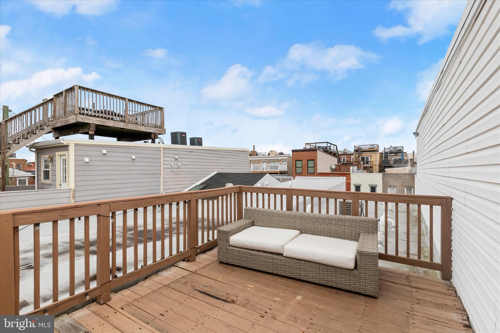 910 South Decker Avenue Baltimore, MD 21224 - Photo 34 of 60 Rooftop Deck