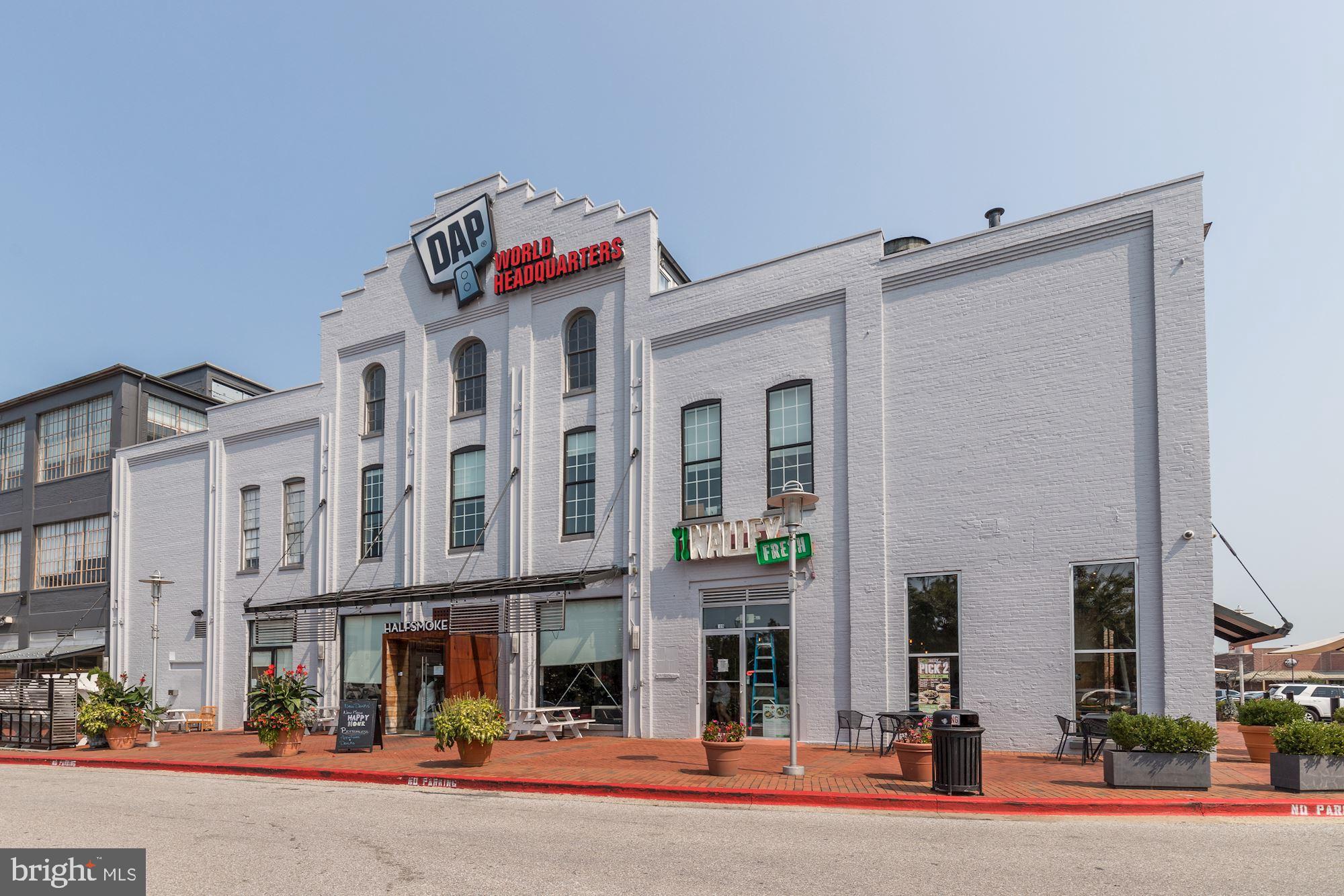 910 South Decker Avenue Baltimore, MD 21224 - Photo 53 of 60 Local Shops and Restaurants