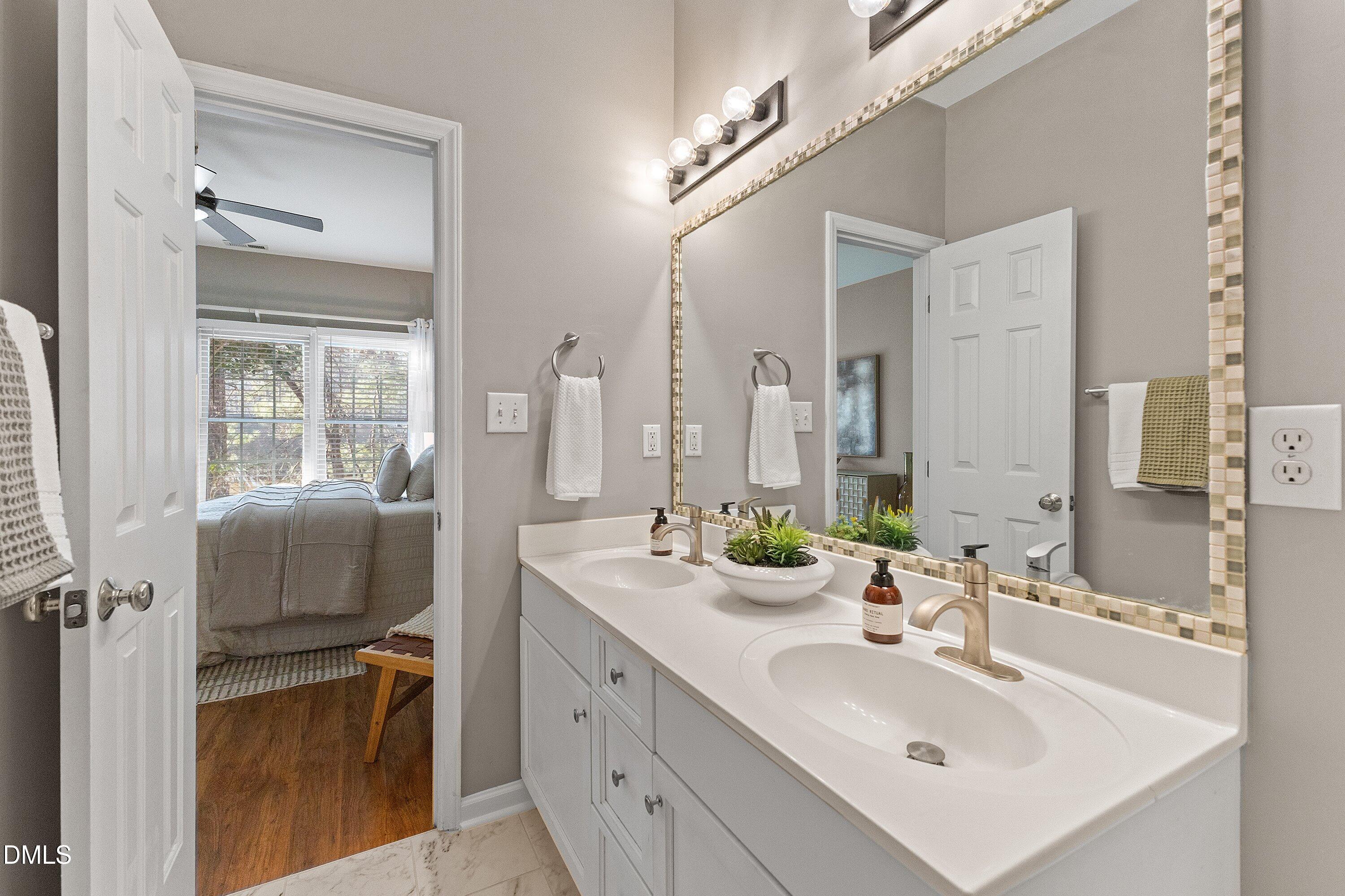 5403 Picket Fence Lane Raleigh, NC 27606 - Photo 27 of 47 27-5402 Picket Fence Ln _3193