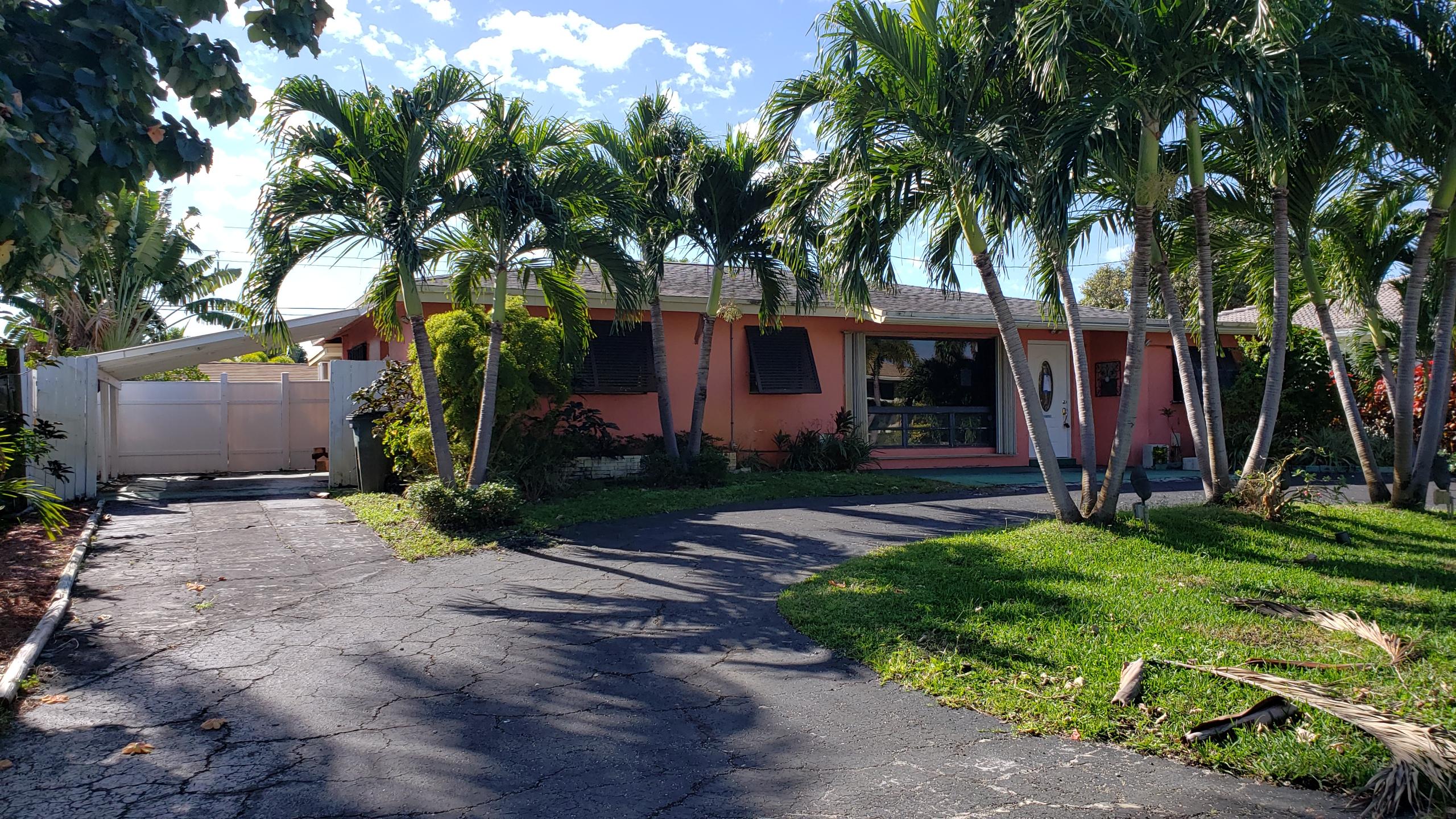 424 Northeast 27th Circle Boca Raton, FL 33431 - Photo 3 of 16 20200107_105845 (1)