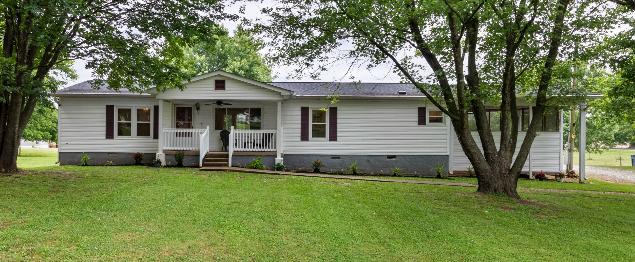 5674 Lakeview Road Springfield, TN 37172 - Photo 14 of 54 a view of a house with a backyard