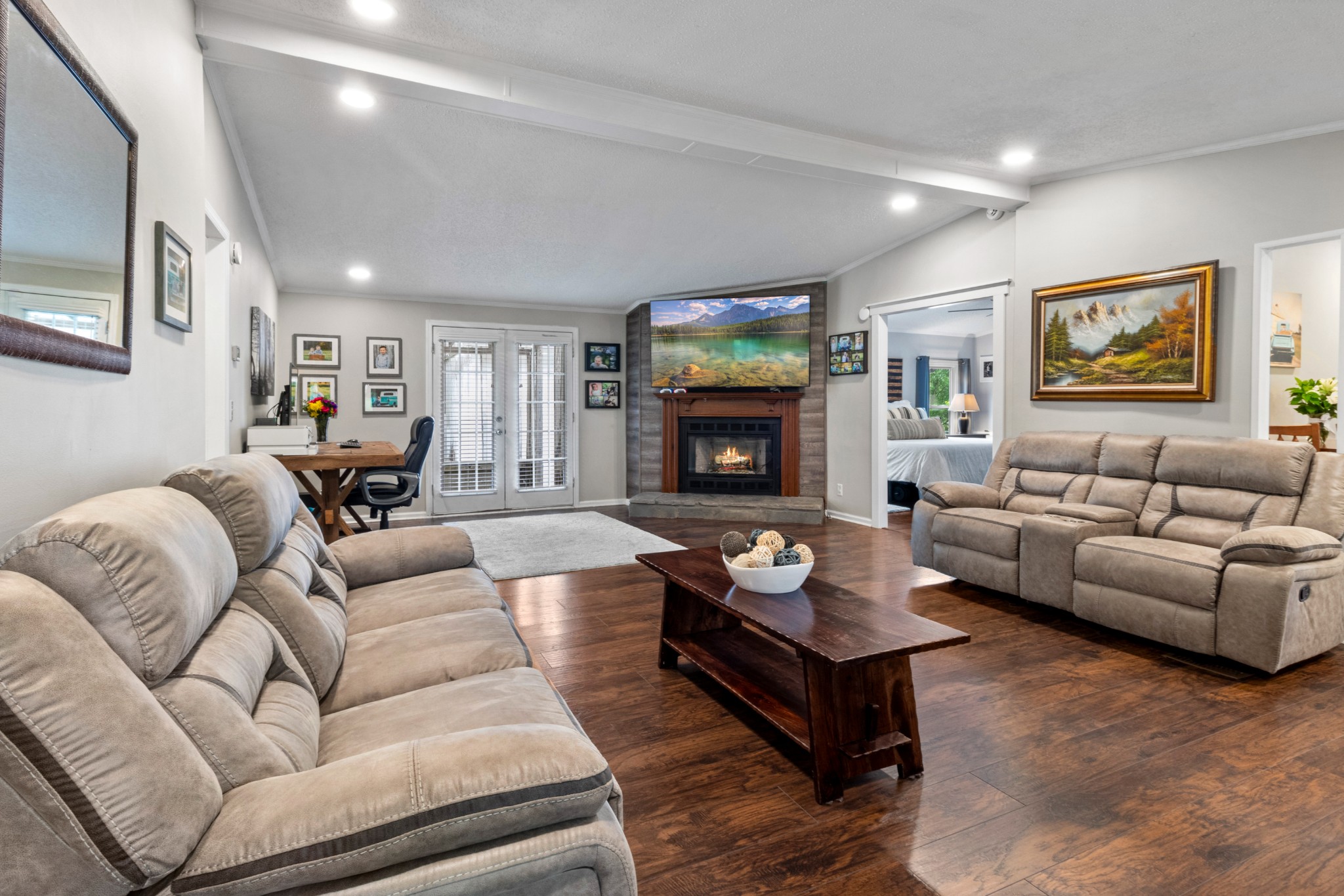 5674 Lakeview Road Springfield, TN 37172 - Photo 20 of 54 a living room with furniture and a fireplace