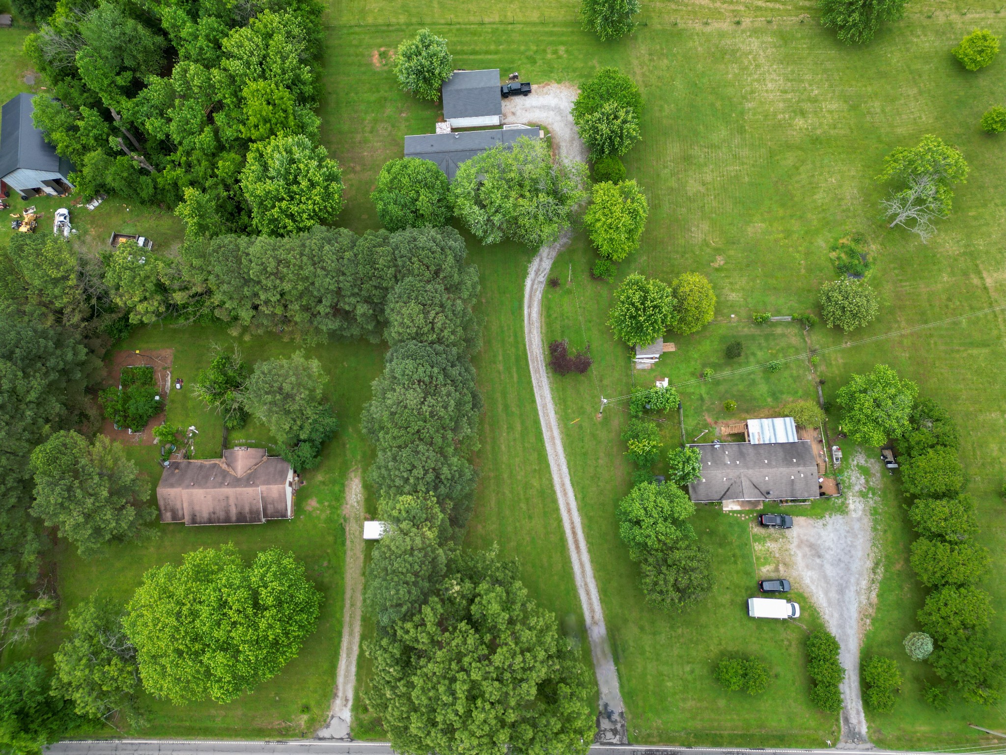 5674 Lakeview Road Springfield, TN 37172 - Photo 2 of 54 an aerial view of a house with a yard