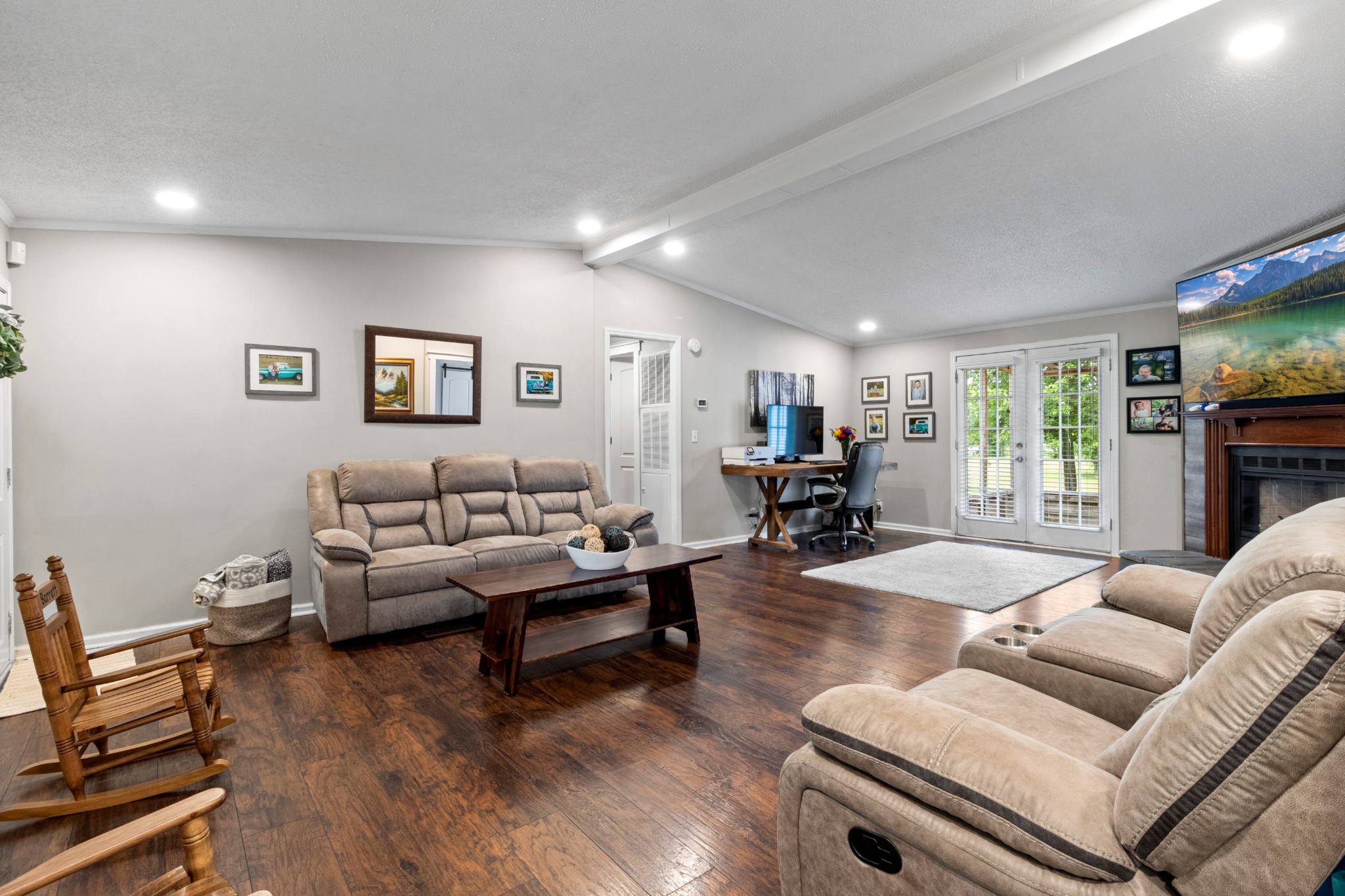 5674 Lakeview Road Springfield, TN 37172 - Photo 21 of 54 a living room with furniture or couch and a wooden floor