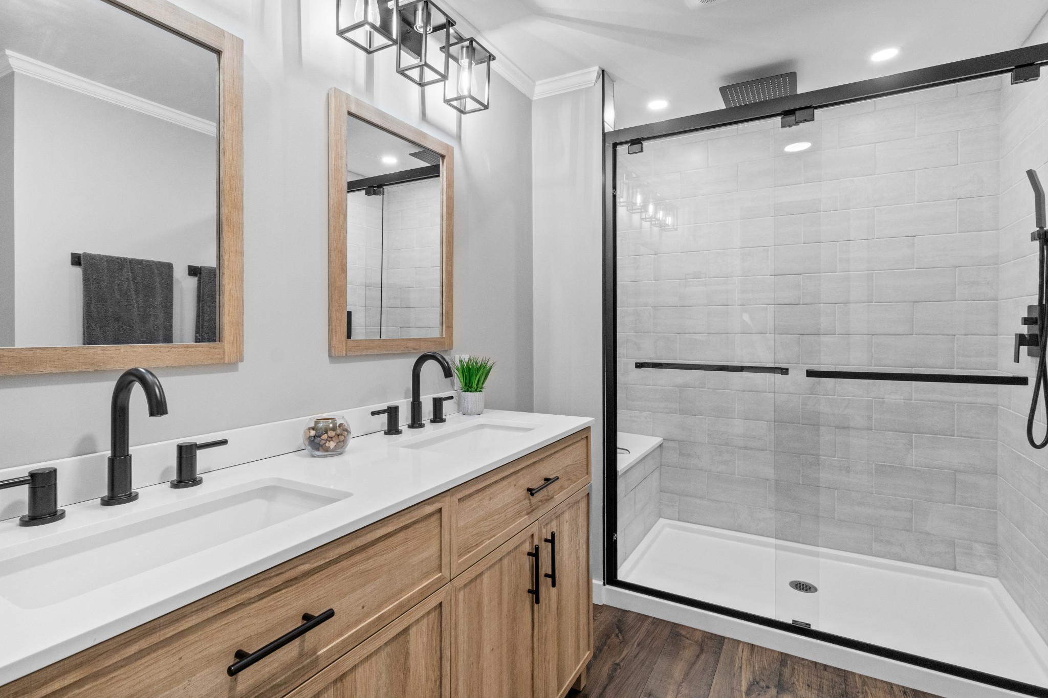 5674 Lakeview Road Springfield, TN 37172 - Photo 41 of 54 a bathroom with a shower sink and mirror