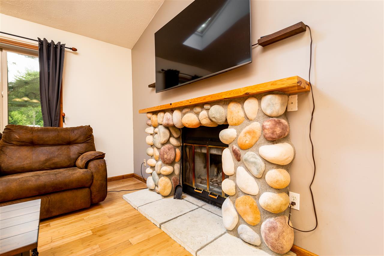 3762 Manchester Road Traverse City, MI 49686 - Photo 11 of 29 1878282-10.JPG