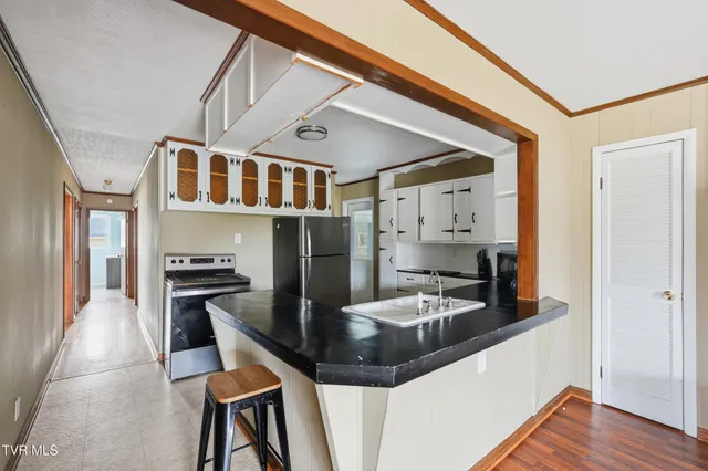 $189,900 | 2245 Saltville Highway, Saltville, VA 24370