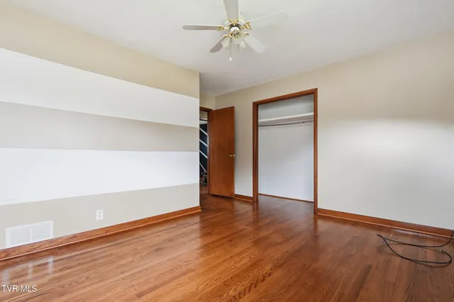 $189,900 | 2245 Saltville Highway, Saltville, VA 24370